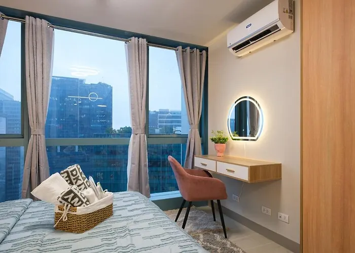 Modern & Stylish At One Uptown Apartment Manila