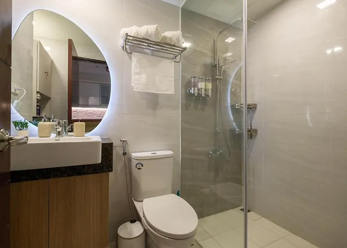 Modern & Stylish At One Uptown Manila
