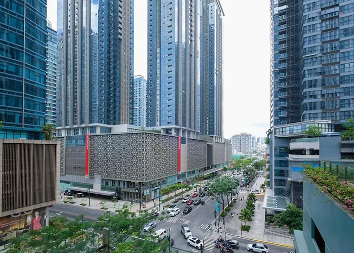 Modern & Stylish At One Uptown *