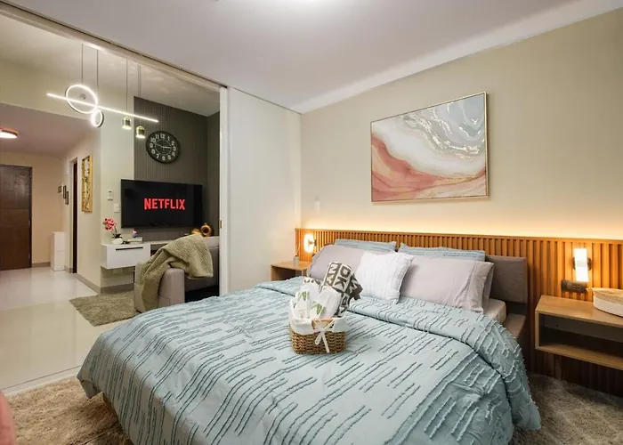 Apartment Modern & Stylish At One Uptown *