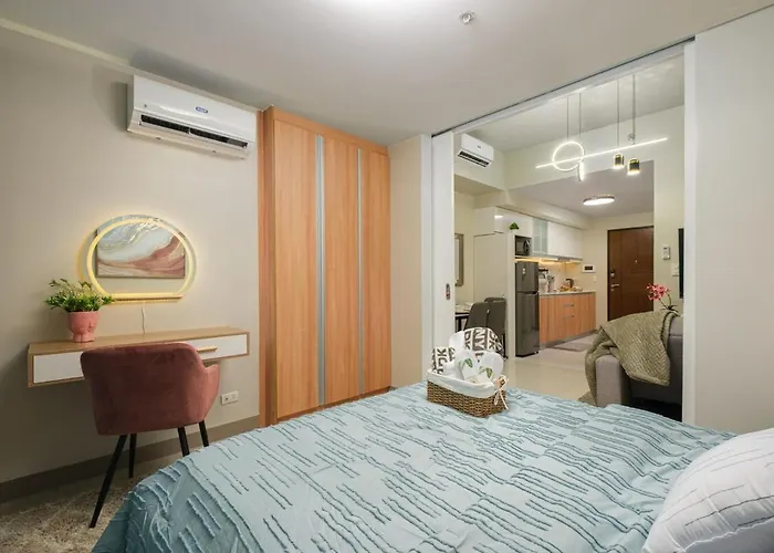 Modern & Stylish At One Uptown *
