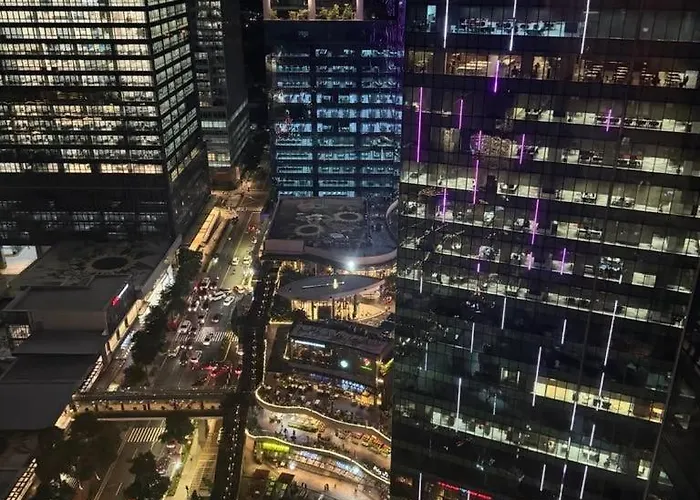 Modern & Stylish At One Uptown Manila