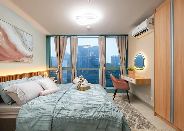 Modern & Stylish At One Uptown Apartment Manila