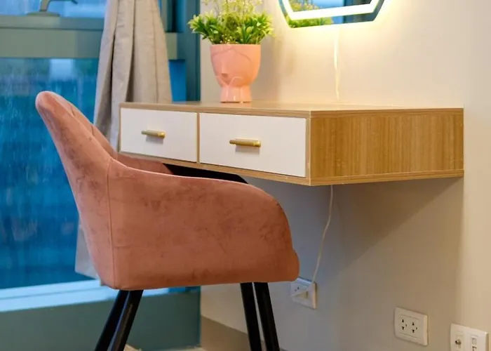 Apartment Modern & Stylish At One Uptown *